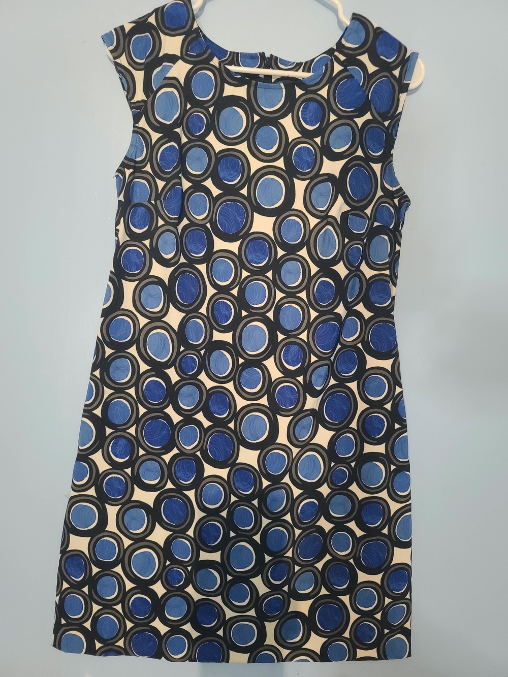 AB Studio Blue and Cream Circular-Print Sleeveless Shift Dress
